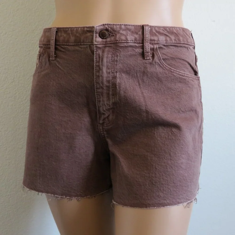Universal Thread Jeans Women's VINTAGE Midi Shorts Distressed Size 12 NWT